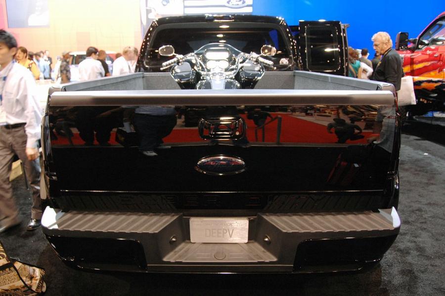  Ford Super Duty by DeBerti 2007 года  (фото 6 из 8)